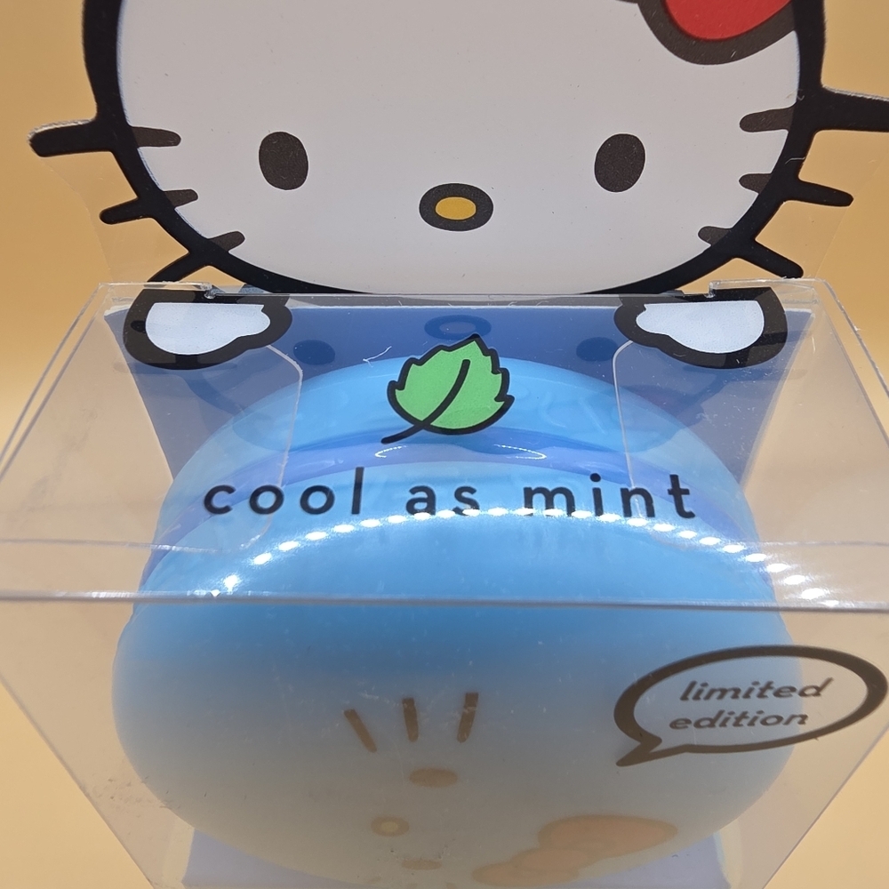The Creme Shop x Hello Kitty Macaron Lip Balm Cool as Mint  Limited Edition - Picture 3 of 3
